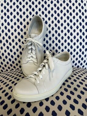 Ecco Soft 7 White Sneakers Size 7.5
